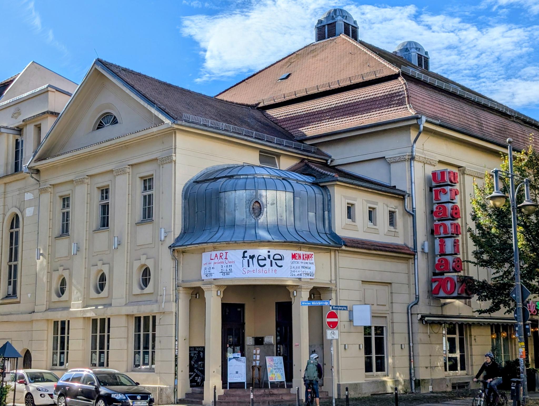 Urania 70 - außen | Bild: Theater Apron
